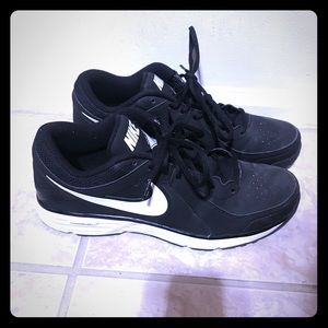 Women’s Nike sneakers